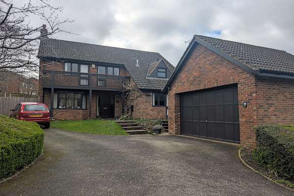 House sit in Milton Keynes, United Kingdom