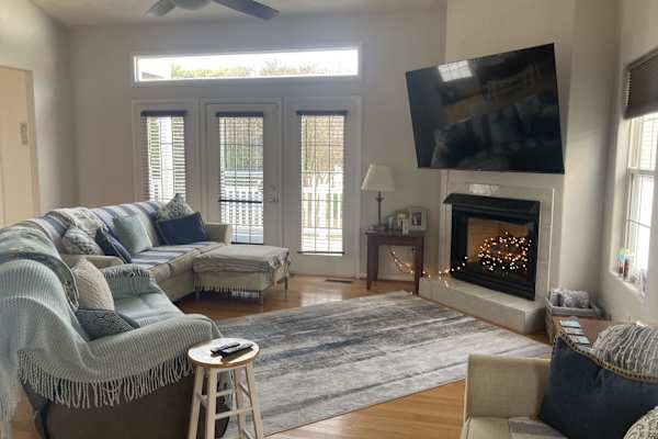 House sit in East Ocean View, VA, US