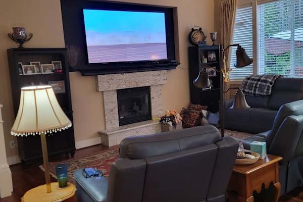 House sit in Bonney Lake, WA, US