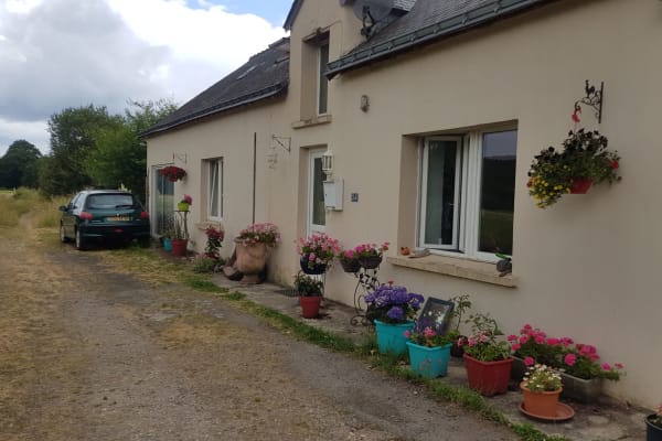 House sit in Malestroit, France