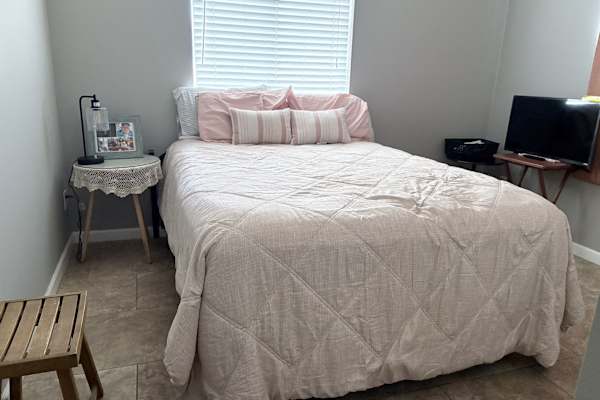 House sit in Phoenix, AZ, US