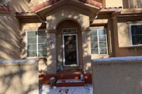 House sit in Colorado Springs, CO, US