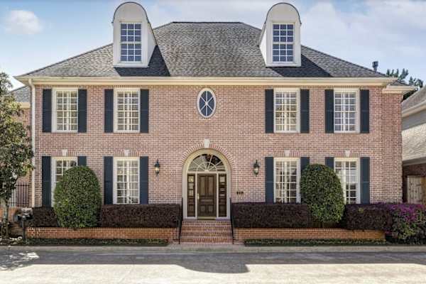 House sit in Houston, TX, US