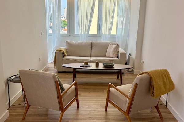 House sit in Lisbon, Portugal