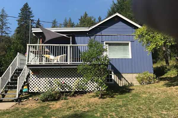 House sit in Nelson, BC, Canada