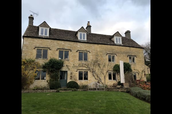 House sit in Stroud, United Kingdom