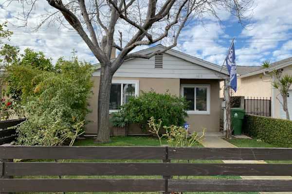 House sit in Culver City, CA, US
