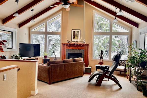 House sit in Ashland, OR, US