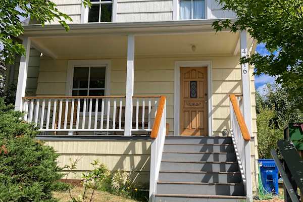 House sit in Seattle, WA, US