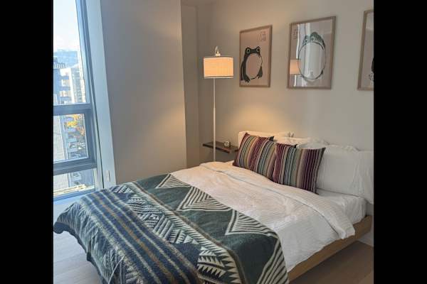 House sit in Vancouver, BC, Canada