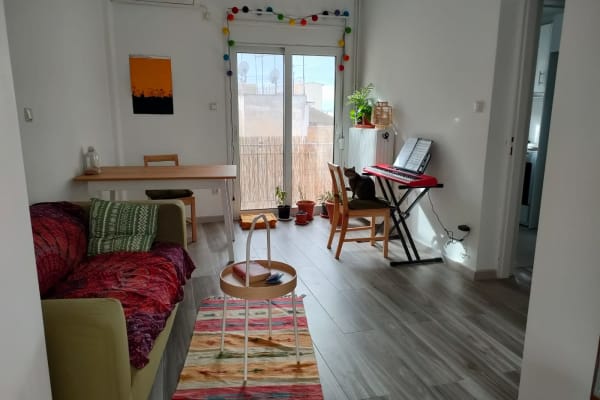 House sit in Athens, Greece