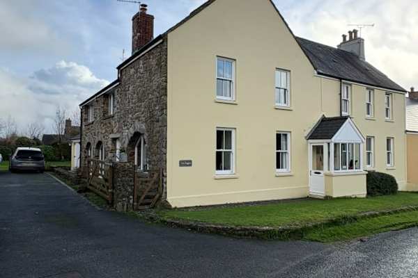 House sit in Tenby, United Kingdom