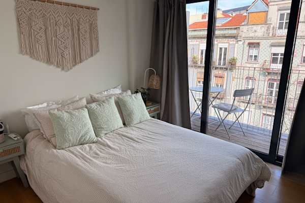 House sit in Lisbon, Portugal