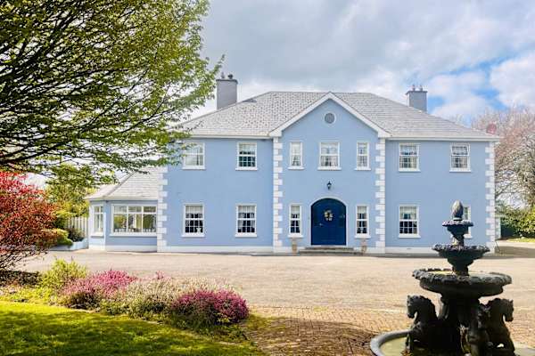 House sit in Edenderry, Ireland