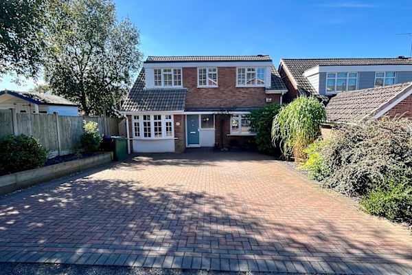 House sit in Hednesford, United Kingdom