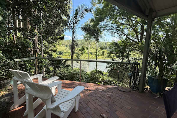 House sit in Karana Downs, QLD, Australia