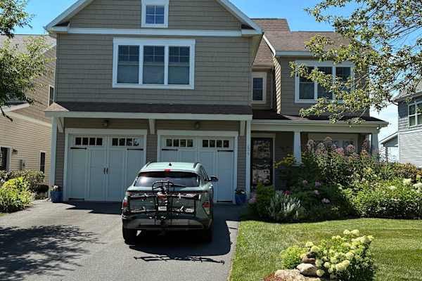 House sit in South Burlington, VT, US