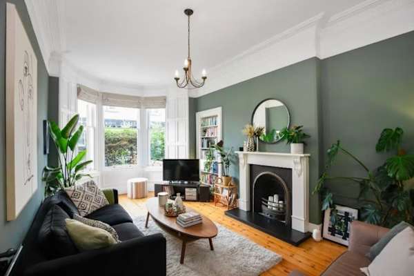 House sit in Edinburgh, United Kingdom