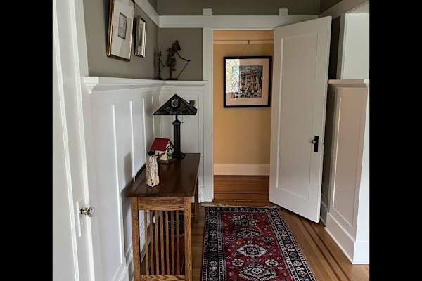 House sit in Oak Bay, BC, Canada