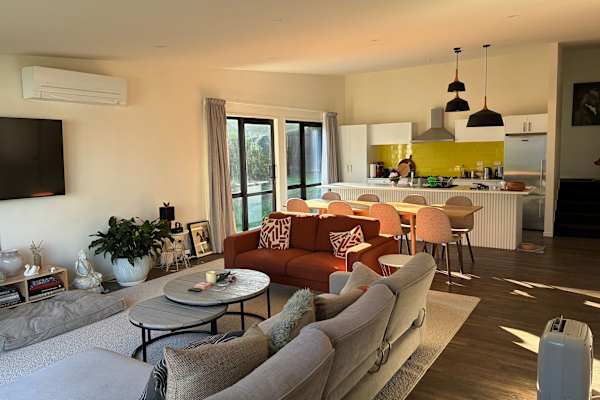 House sit in Glen Eden, New Zealand