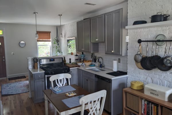 House sit in Baltimore, MD, US