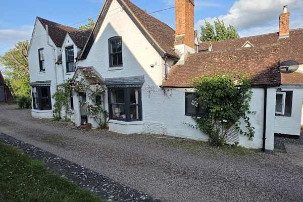House sit in Stratford-upon-Avon, United Kingdom