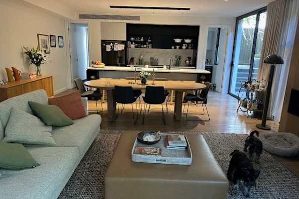 House sit in Melbourne, VIC, Australia