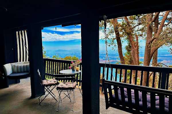 House sit in Crestline, CA, US
