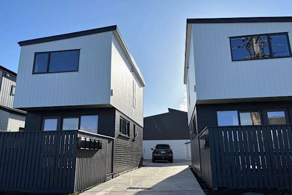 House sit in Te Atatu, New Zealand