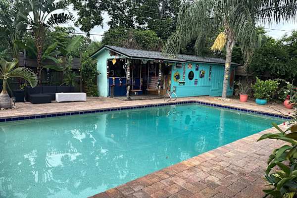 House sit in Orlando, FL, US