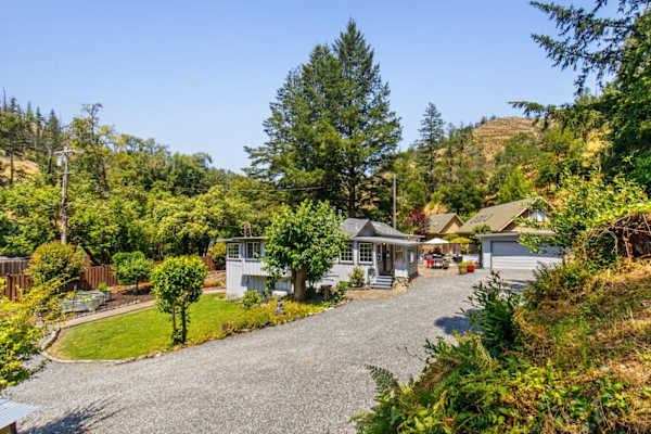 House sit in Glen Ellen, CA, US