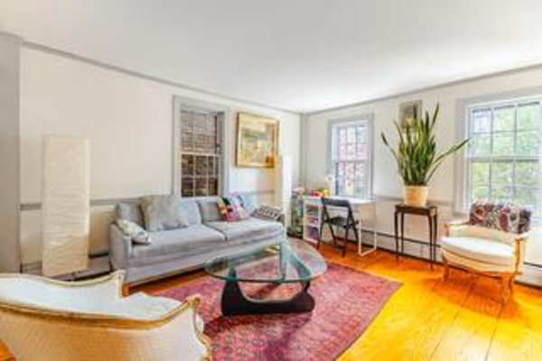 House sit in Providence, RI, US