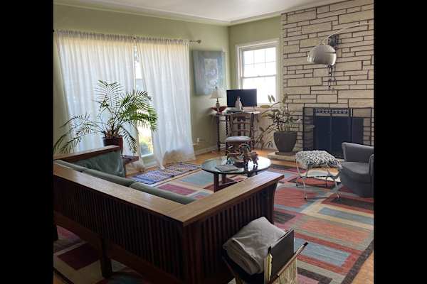 House sit in Long Beach, CA, US