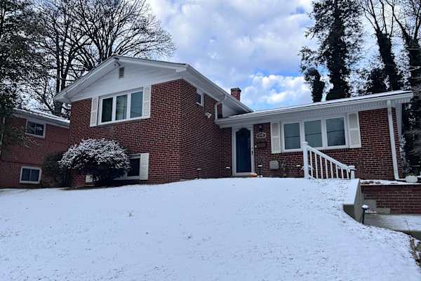 House sit in Silver Spring, MD, US