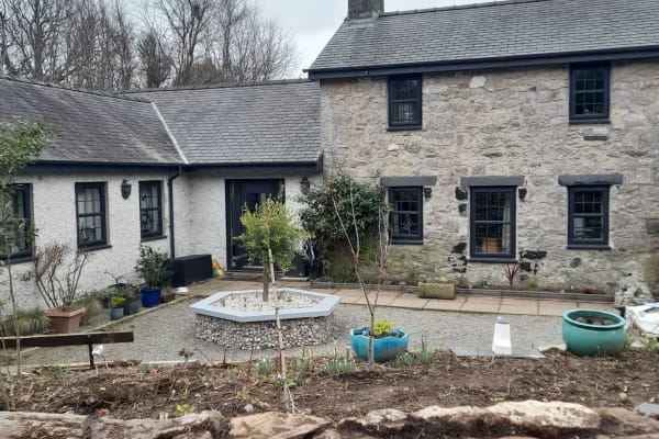 House sit in Llanfairpwllgwyngyll, United Kingdom