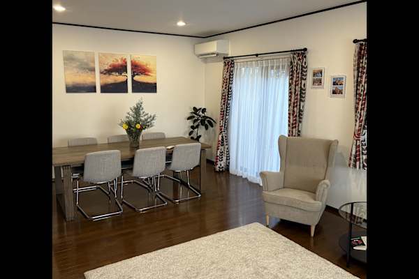 House sit in Tokyo, Japan