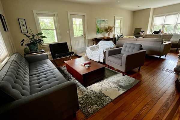 House sit in Allendale, MI, US