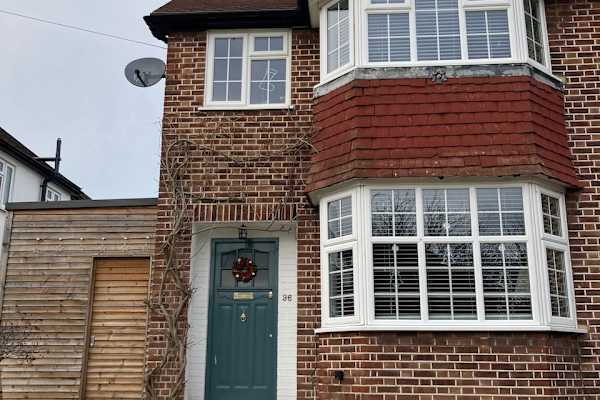 House sit in Twickenham, United Kingdom