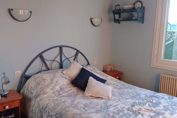 House sit in Coutras, France