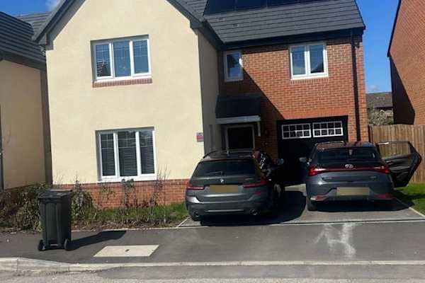 House sit in Chester, United Kingdom
