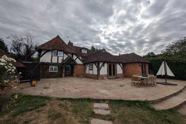 House sit in Borough Green, United Kingdom