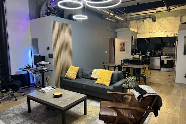 House sit in Providence, RI, US