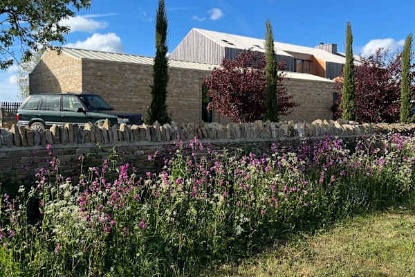 House sit in Cirencester, United Kingdom