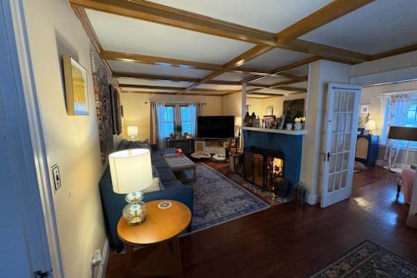 House sit in Salem, MA, US