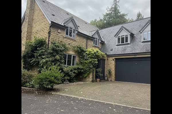 House sit in Sheffield, United Kingdom