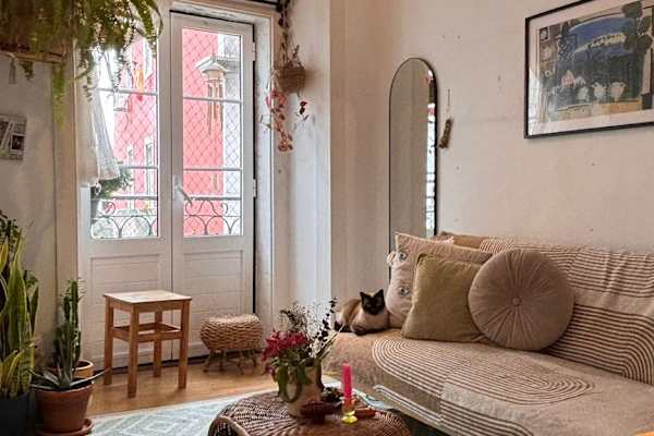 House sit in Lisbon, Portugal