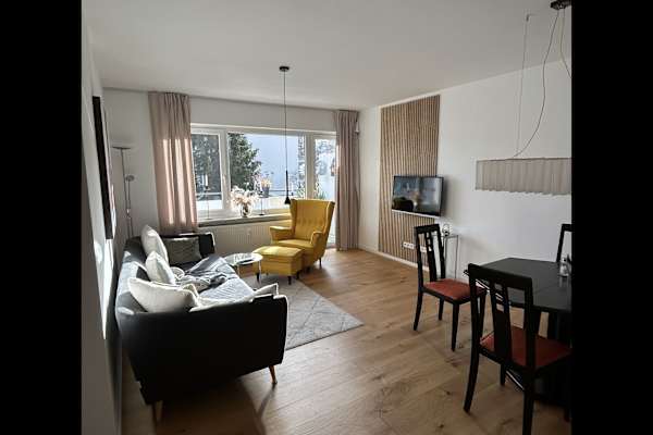 House sit in Munich, Germany