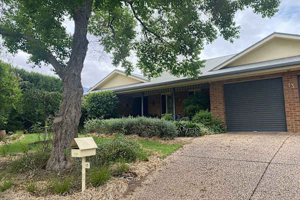 House sit in Oura, NSW, Australia