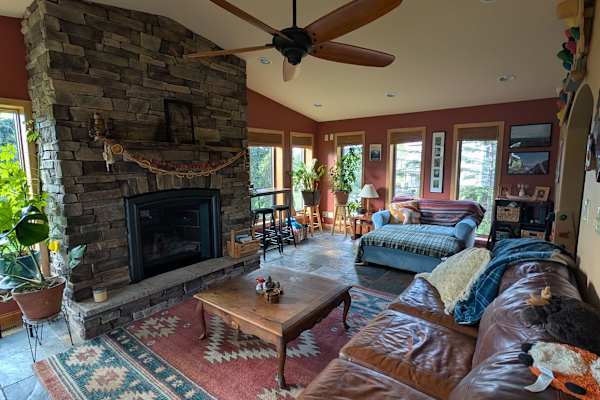 House sit in Stoughton, WI, US