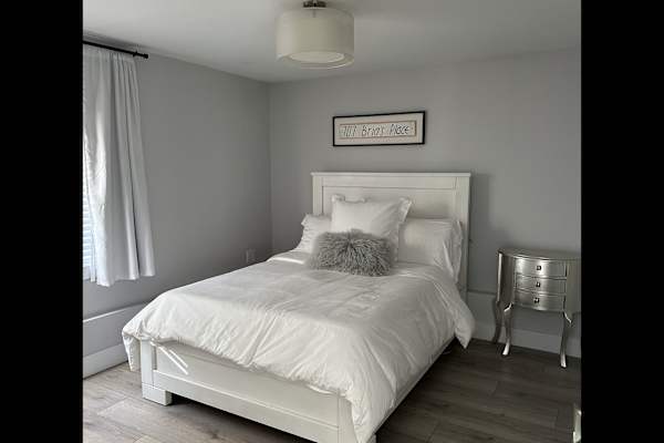 House sit in North Vancouver, BC, Canada